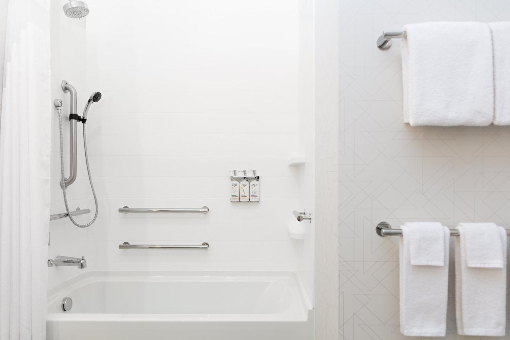 Holiday Inn Express Hotel & Suites Sanford By Ihg Eksteriør billede