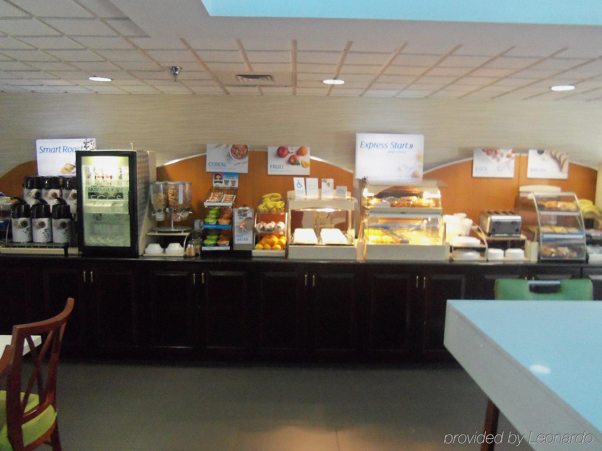 Holiday Inn Express Hotel & Suites Sanford By Ihg Eksteriør billede